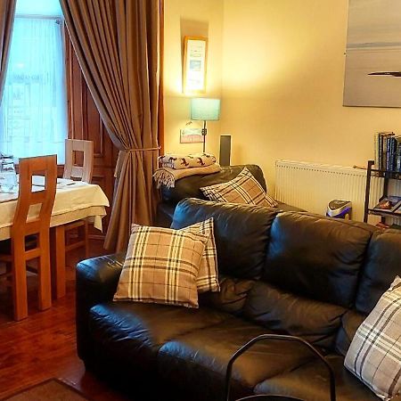 Gowanlea Heights Bed & Breakfast แคมป์เบลทาวน์ ภายนอก รูปภาพ